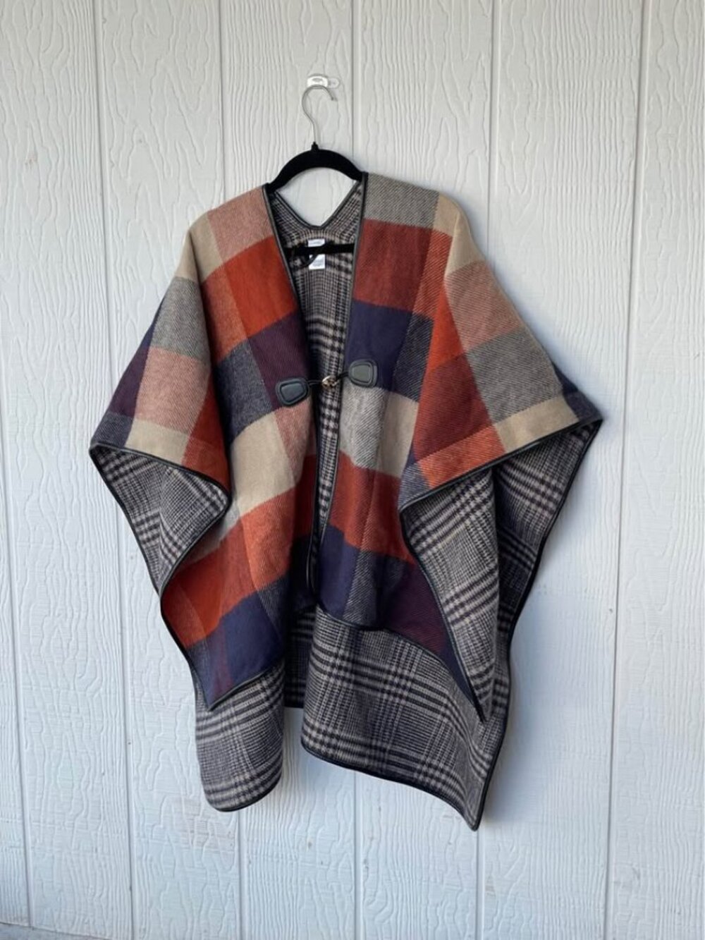 Liz Claibourne Reversible Plaid Poncho Wrap